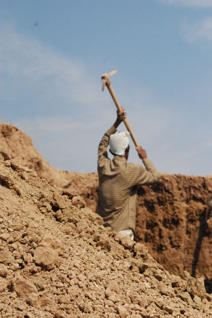 The digging of clay near Gundyali, Kutch