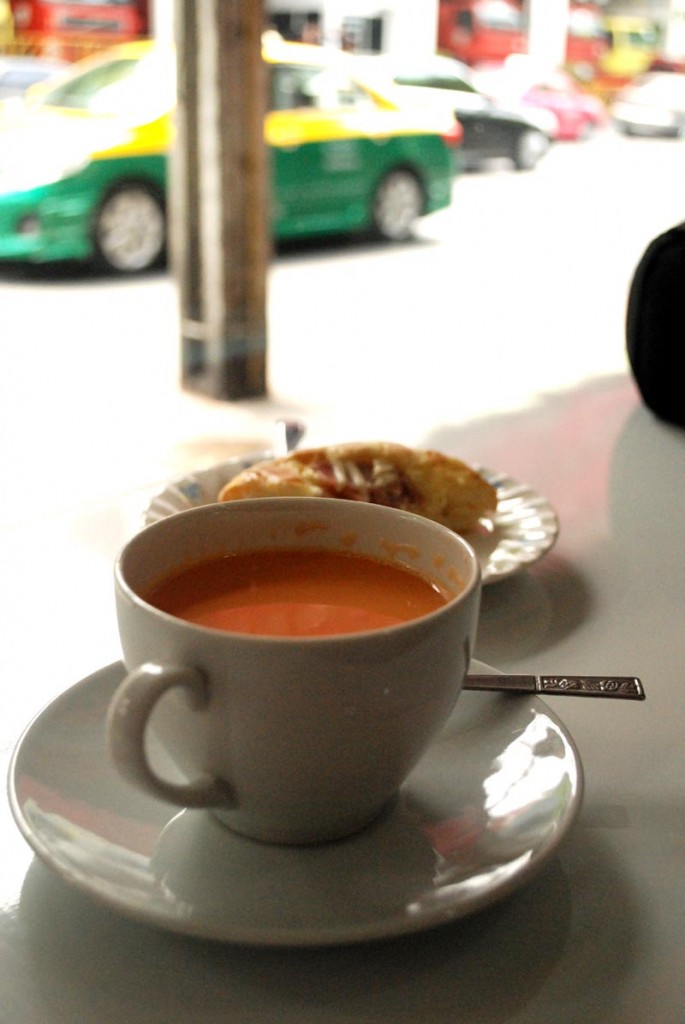 Thai food : Thai tea for breakfast